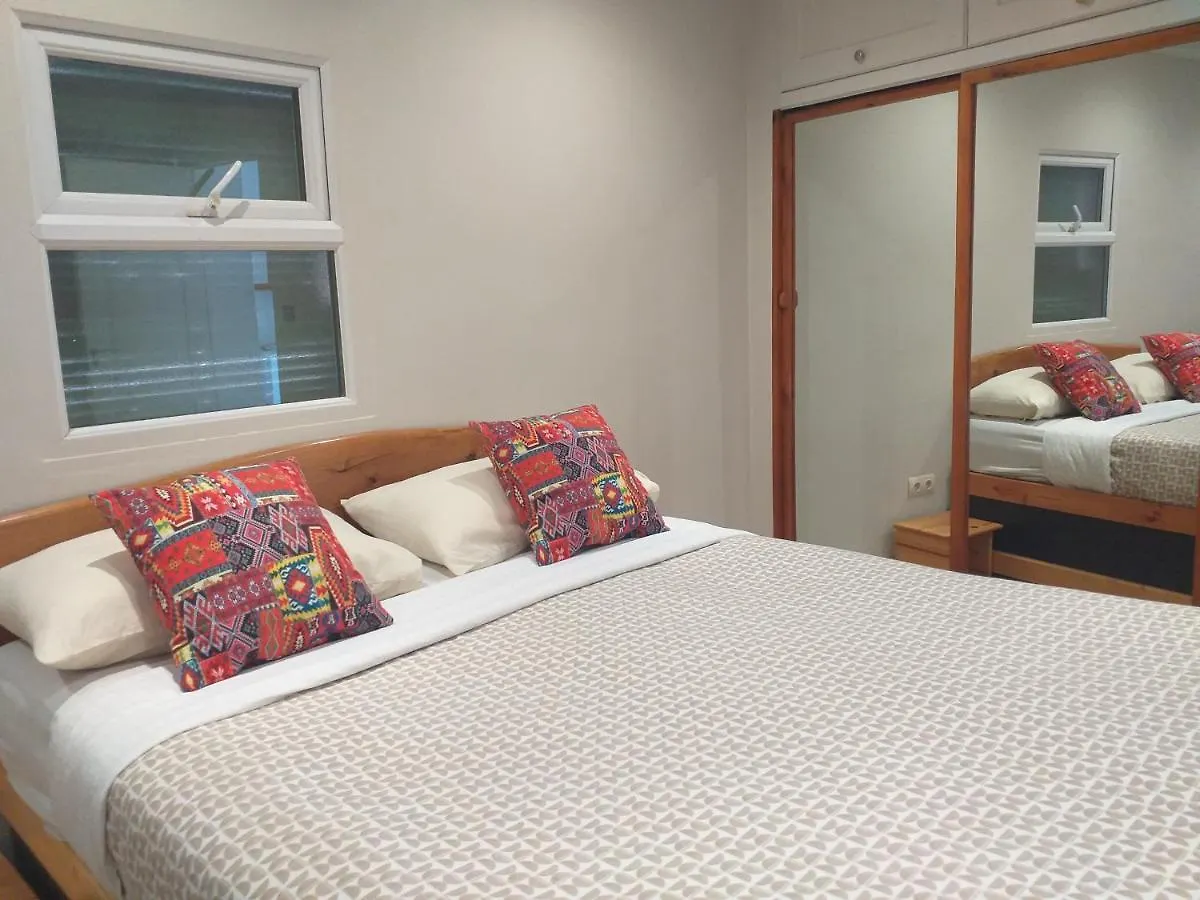 Malaga Ensuites City Centre 0*,  Spain